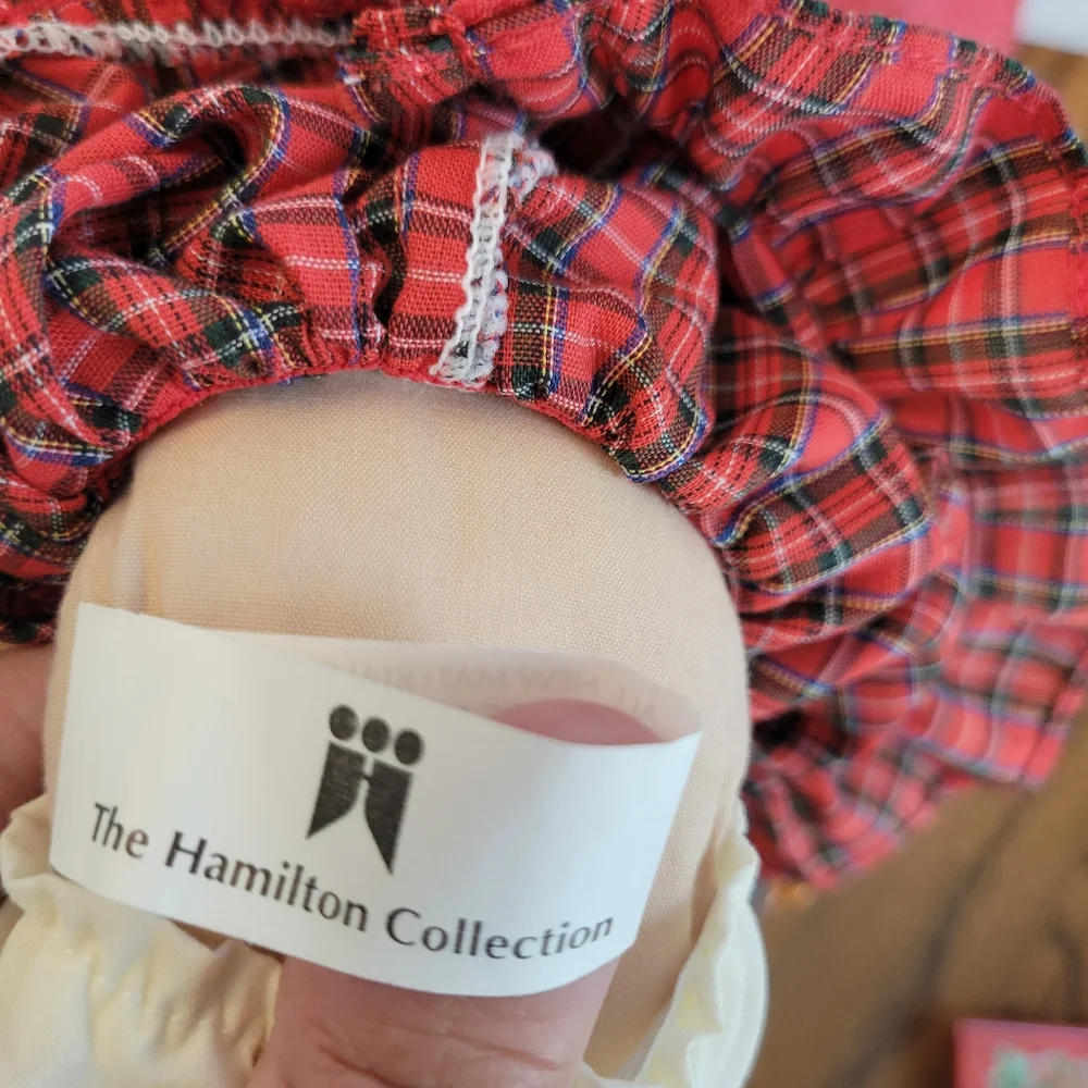 Patrica Brooks The Hamilton Collection 1992 Waiting for Santa Doll & Rocker